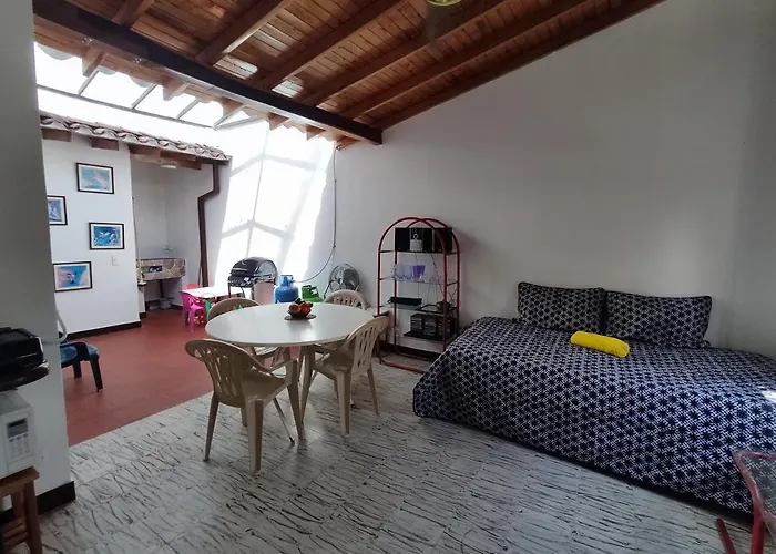Cabana 52 En La Aldea Doradal Santorini Colombiano