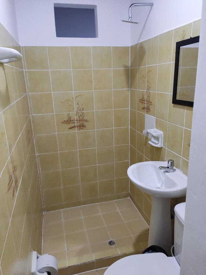 52 En La Aldea Santorini Colombiano Doradal